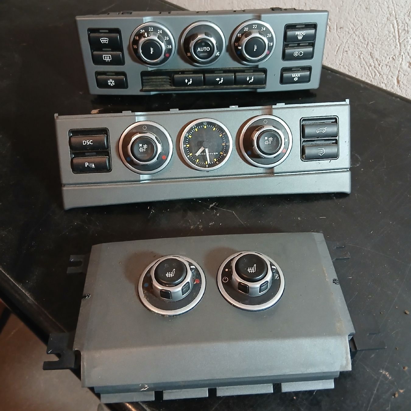 Land Rover Alle Autoersatzteile: Commande de ventilation Range Rover L322 TDV8 – Gebraucht aus la heutte von Auto-stock