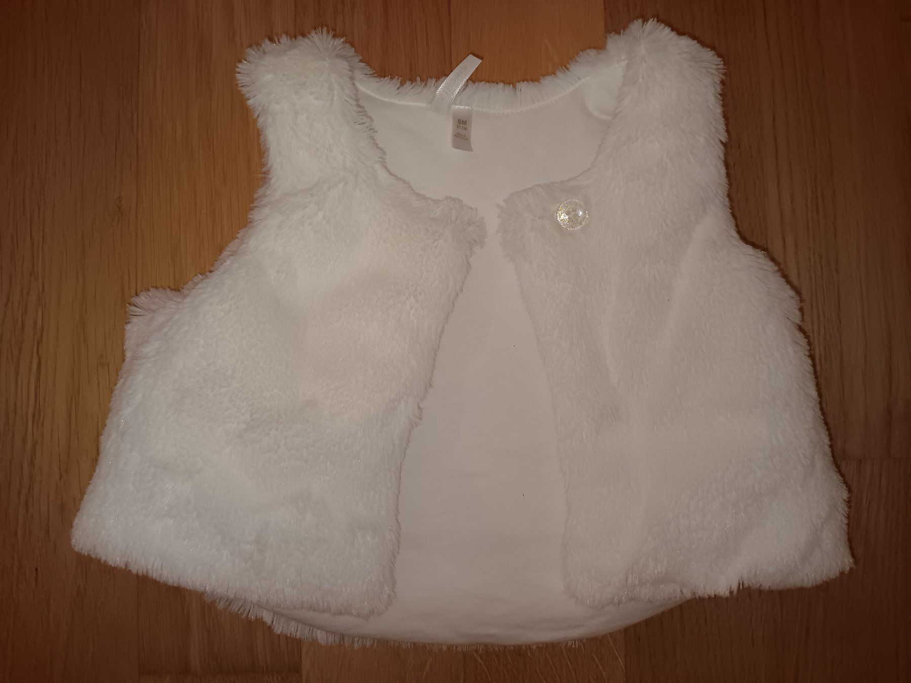 Kleiderpakete & -sets: Baby Kleider ,Grösse 6 Monate – Neu (gemäss Beschreibung) aus Oftringen von WufffWuff 1
