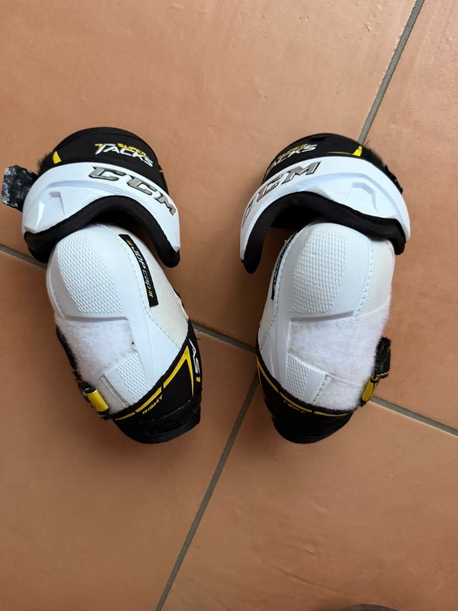 Ccm Schutz & Schoner: CCM Ellbogenschoner Super Tacks AS1 Junior Medium – Gebraucht aus Boll von naj_8w6f 2