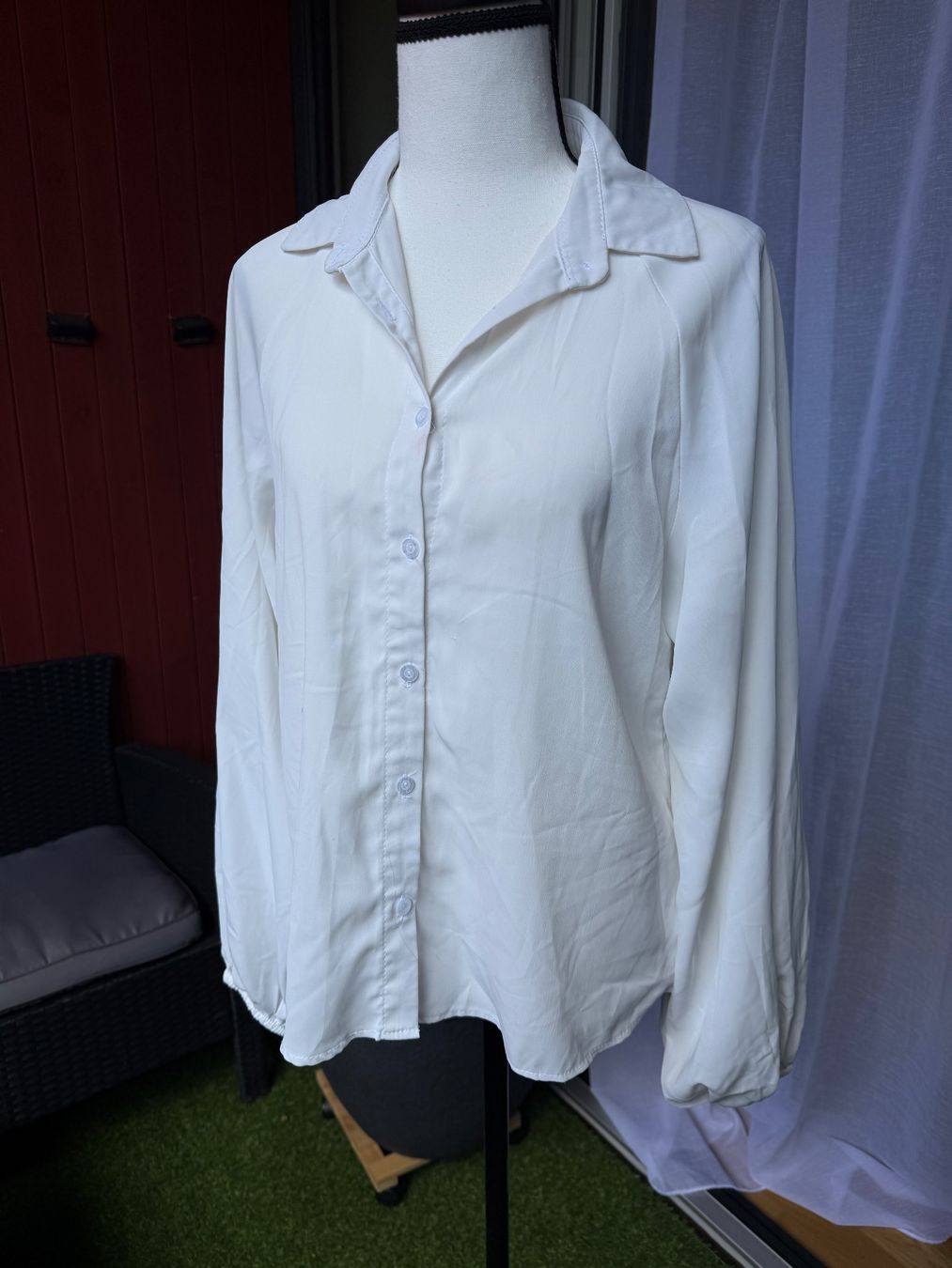 Chemisiers: Bluse, Gr. 48, weiss, elegant – D'occasion à Riehen par edu_92w7