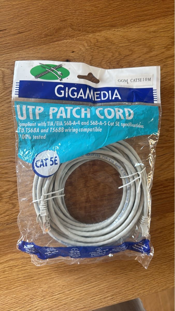 Cavi: Câble Ethernet Cat5e - 10 mètres ! – Nuovo e nell'imballaggio originale da Morges venduto da Alexys23