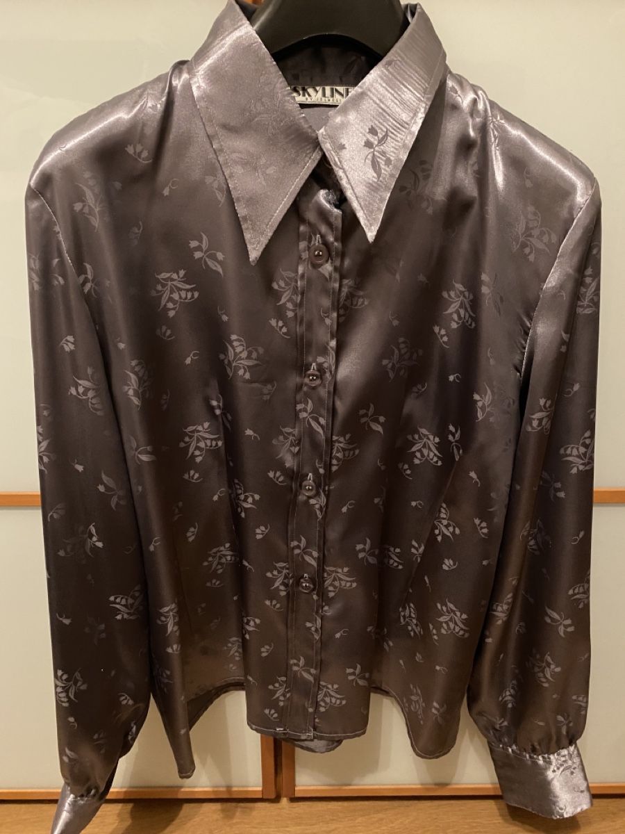 Blusen: Bluse – Gebraucht aus Rapperswil SG von meg_gh8h