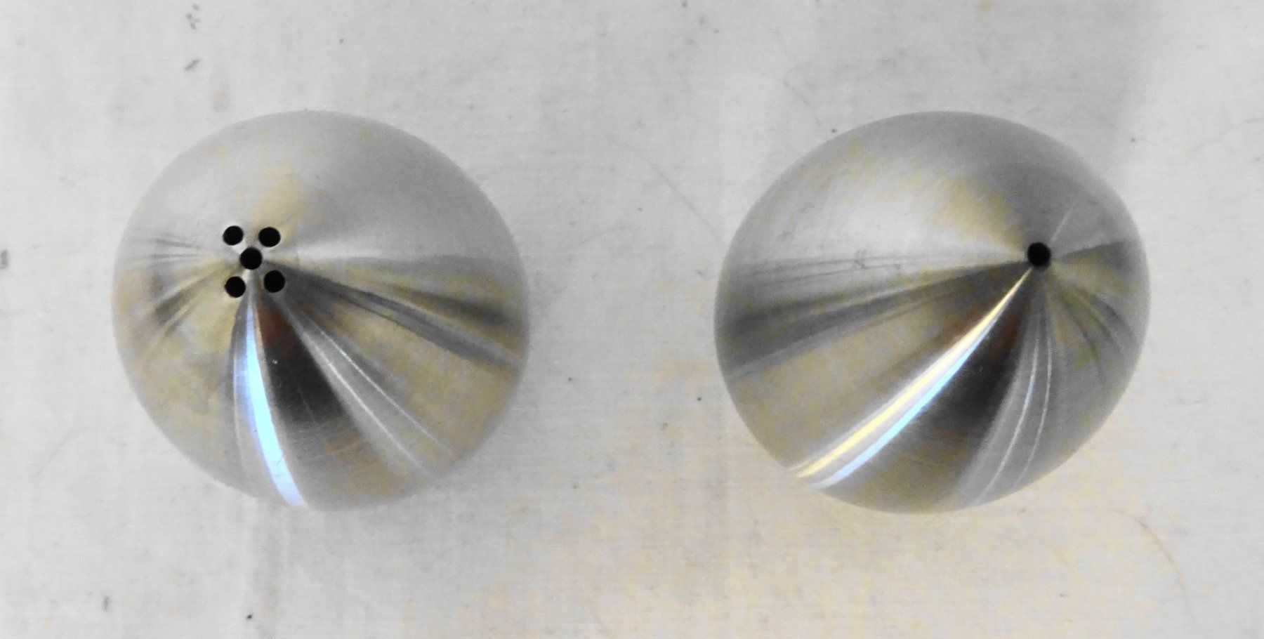 Elettrodomestici da cucina: Salz & Pfeffer Set, Edelstahl Eierform ab 1.- – Usato da Zürich venduto da Connie8 1