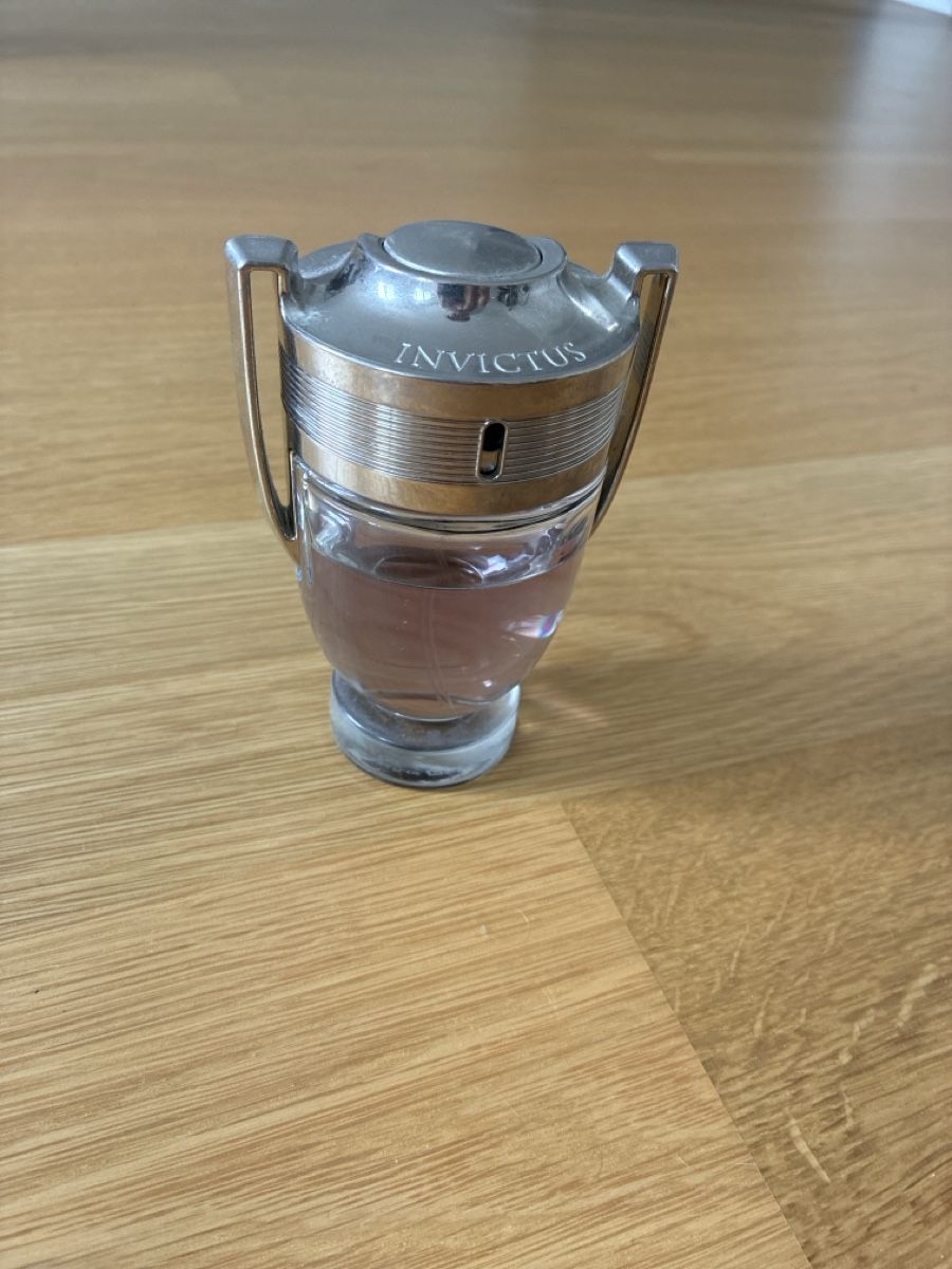 Paco Rabanne Parfums & Eau de Toilette: Paco Rabanne Invictus Parfüm ca 80% 50ml – D'occasion à Bern par dvg11