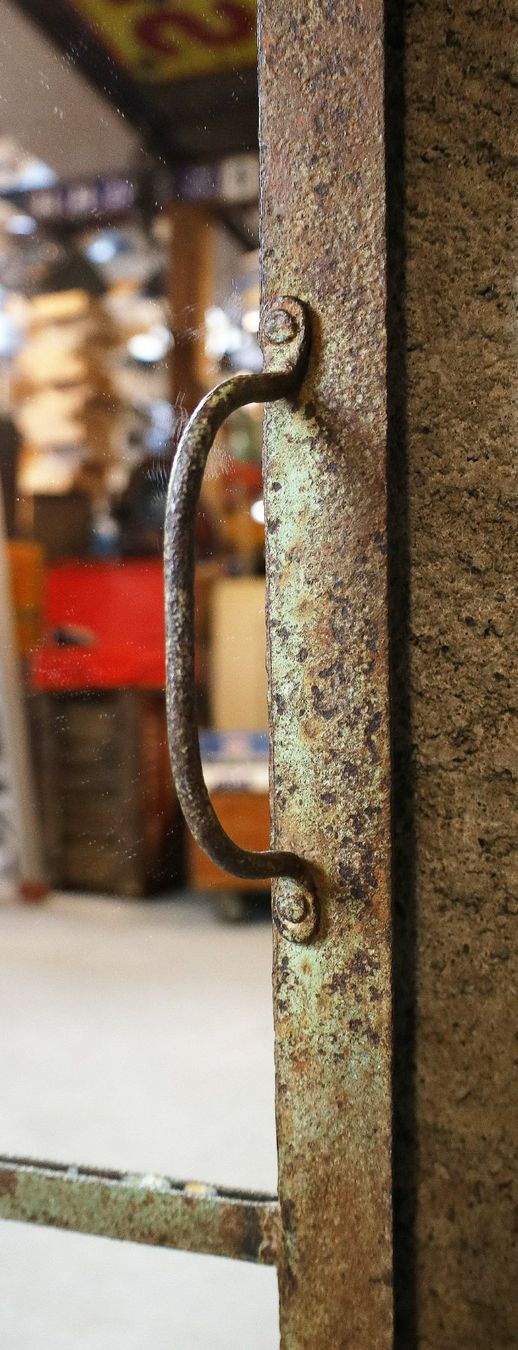 Specchi: grosses, verspiegeltes Eisenfenster, Spiegel – Usato da Birrwil venduto da brandschatz_birrwil 3