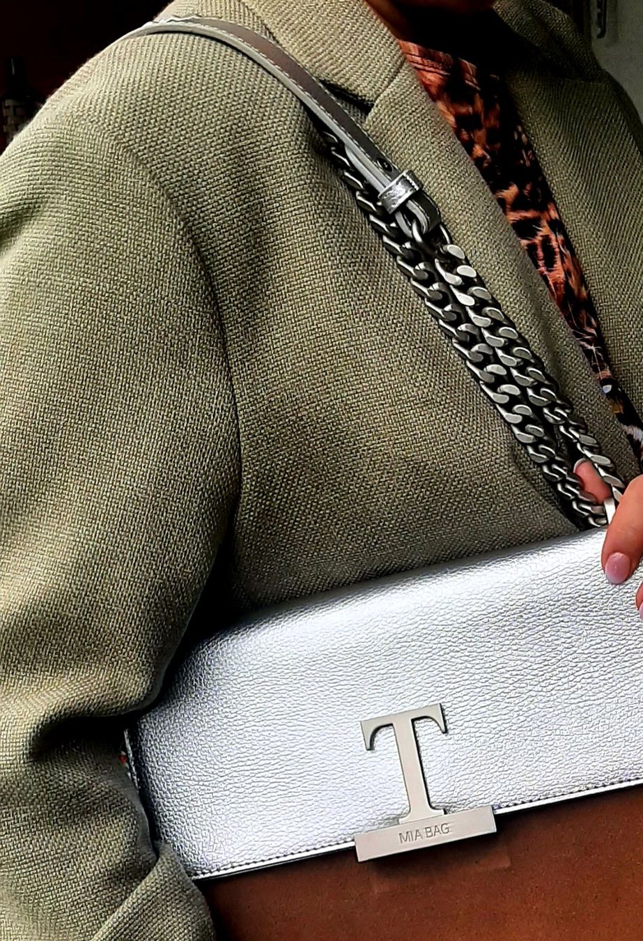 Borse da donna: Handtasche Mia Bag "T" – Usato da kloten venduto da Docsgirl 4