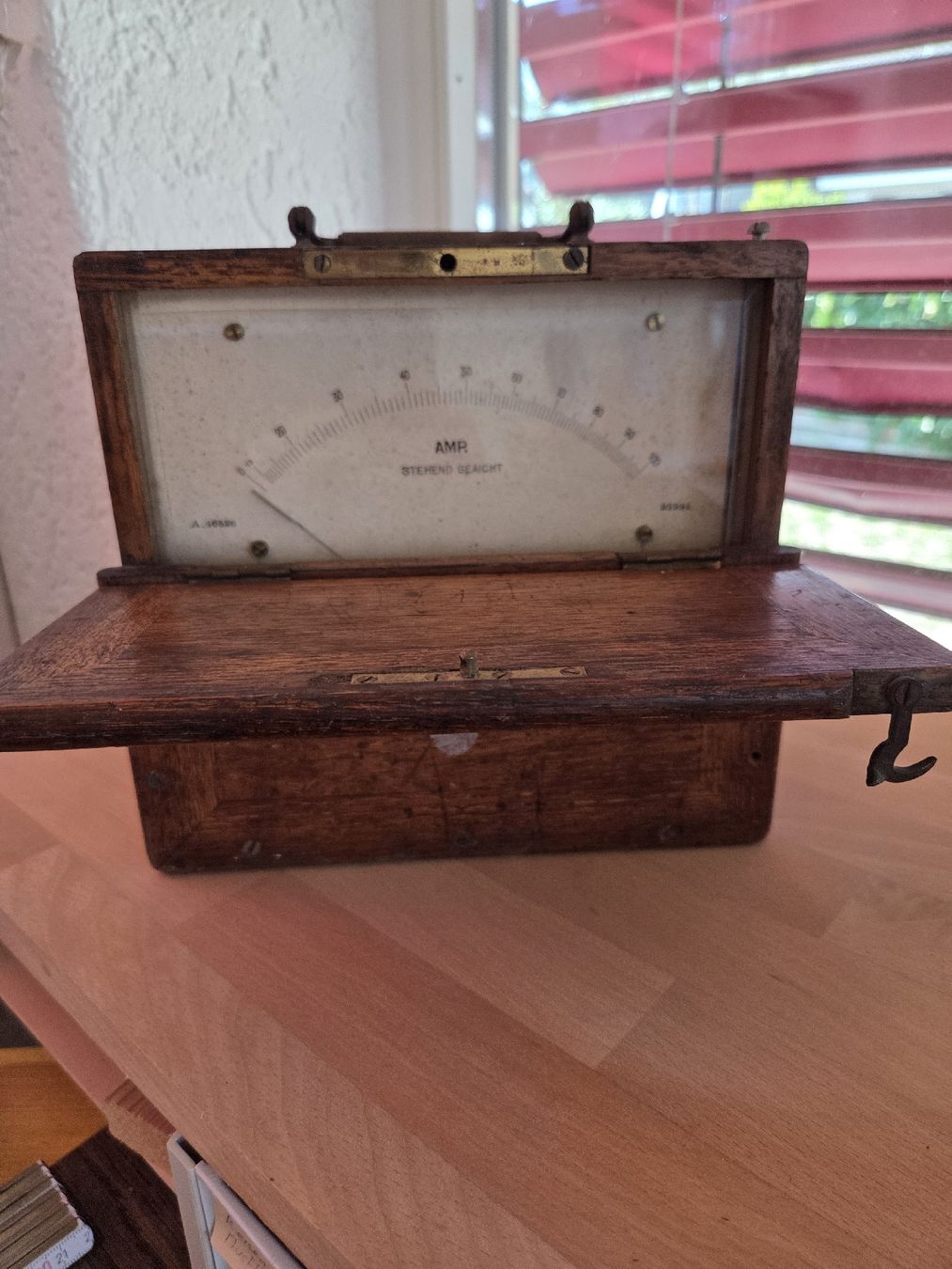 Mesurer: Antikes Amperemeter – D'occasion à Rickenbach Sulz par Kodachrom