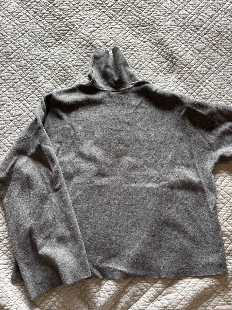 Pulls & Sweat-shirts: Pull col roulé gris – D'occasion à Lausanne par shabnam.t 3