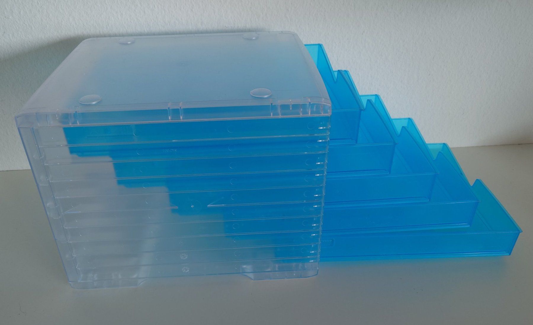 Sistemi di archiviazione: Schubladenbox C4 mit 5 Schubladen, stapelbar – Usato da Ostermundigen venduto da Chrisascht 2