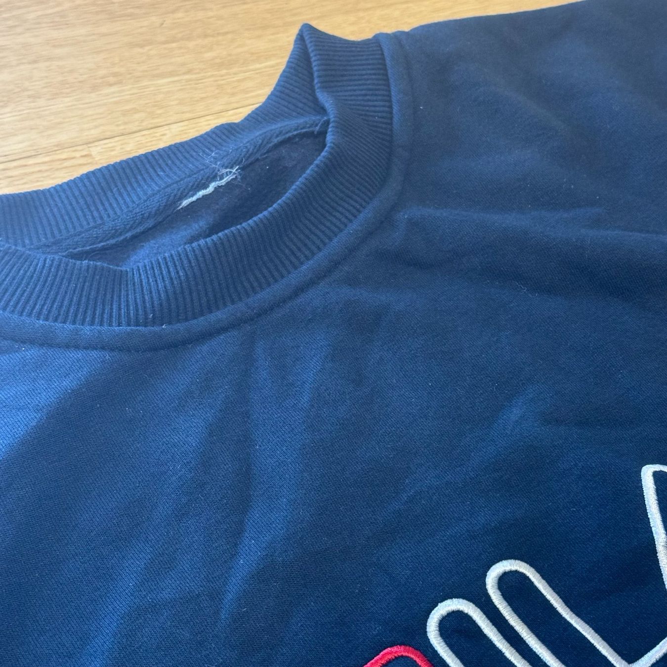 Fila Maglioni & Felpe: Fila vintage sweatshirt 00s vintage retro pull pullover nik – Usato da St. Gallen venduto da sourced_limited 2