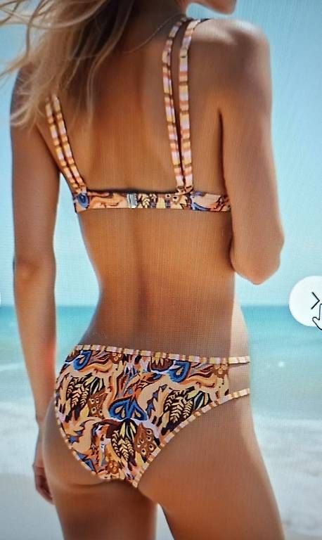 Badekleider & Bikinis: Triangel Bikini bunt – Gebraucht aus Männedorf von Mis_nl7l 1