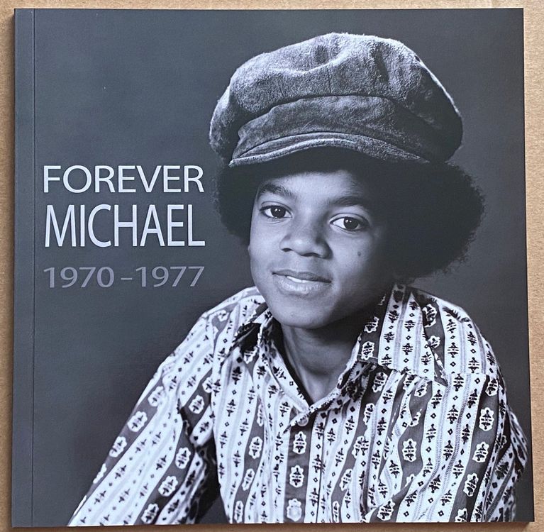 RARE “Forever Michael 1970-1977” Michael Jackson photo book (Neu und ...