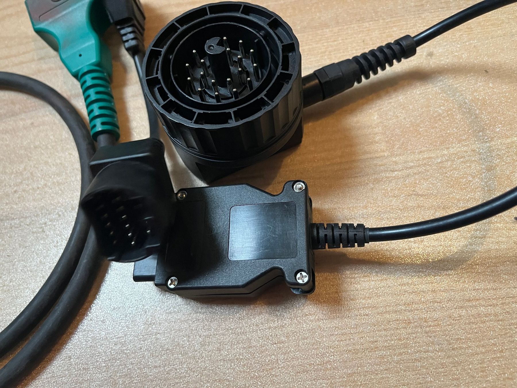 Accessori per altri veicoli: Adaptateur et ralonge E-OBD pour BMW et Mazda – Usato da Penthalaz venduto da salvodj 1