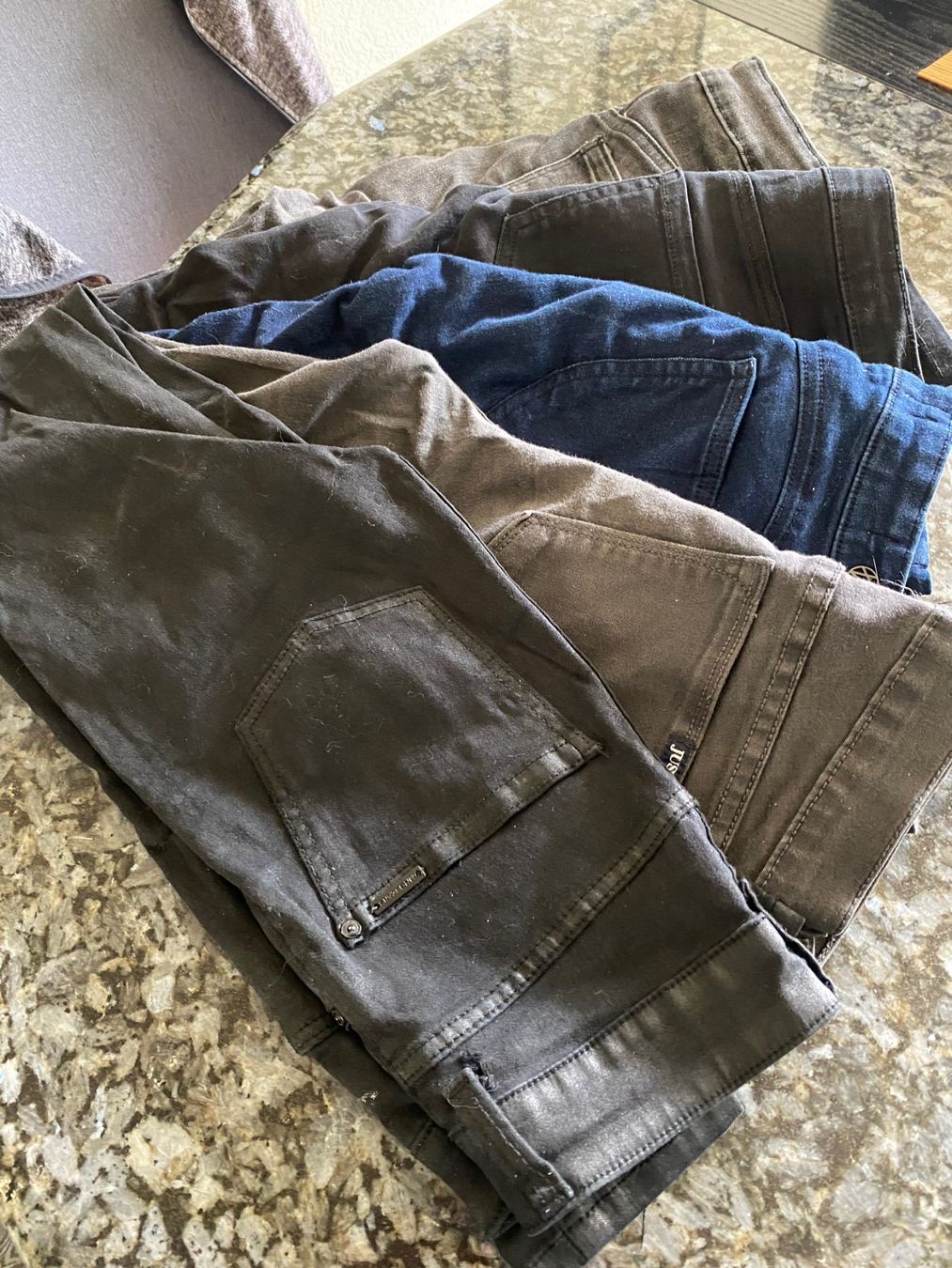 Jeans: 5 Paar Jeans Grösse 32 – Usato da Allenwinden venduto da Obalu 1