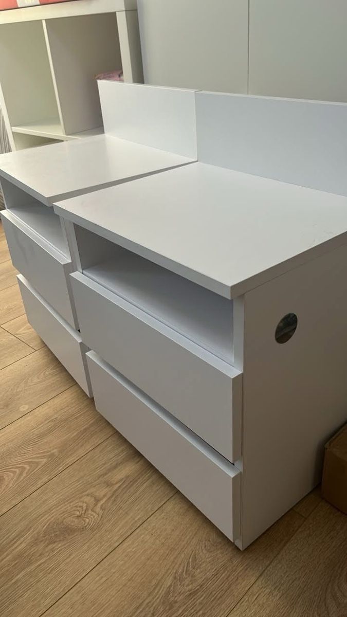 Comodini: White bedside tables, set of 2, good condition – Usato da Winterthur venduto da ama_cz7g
