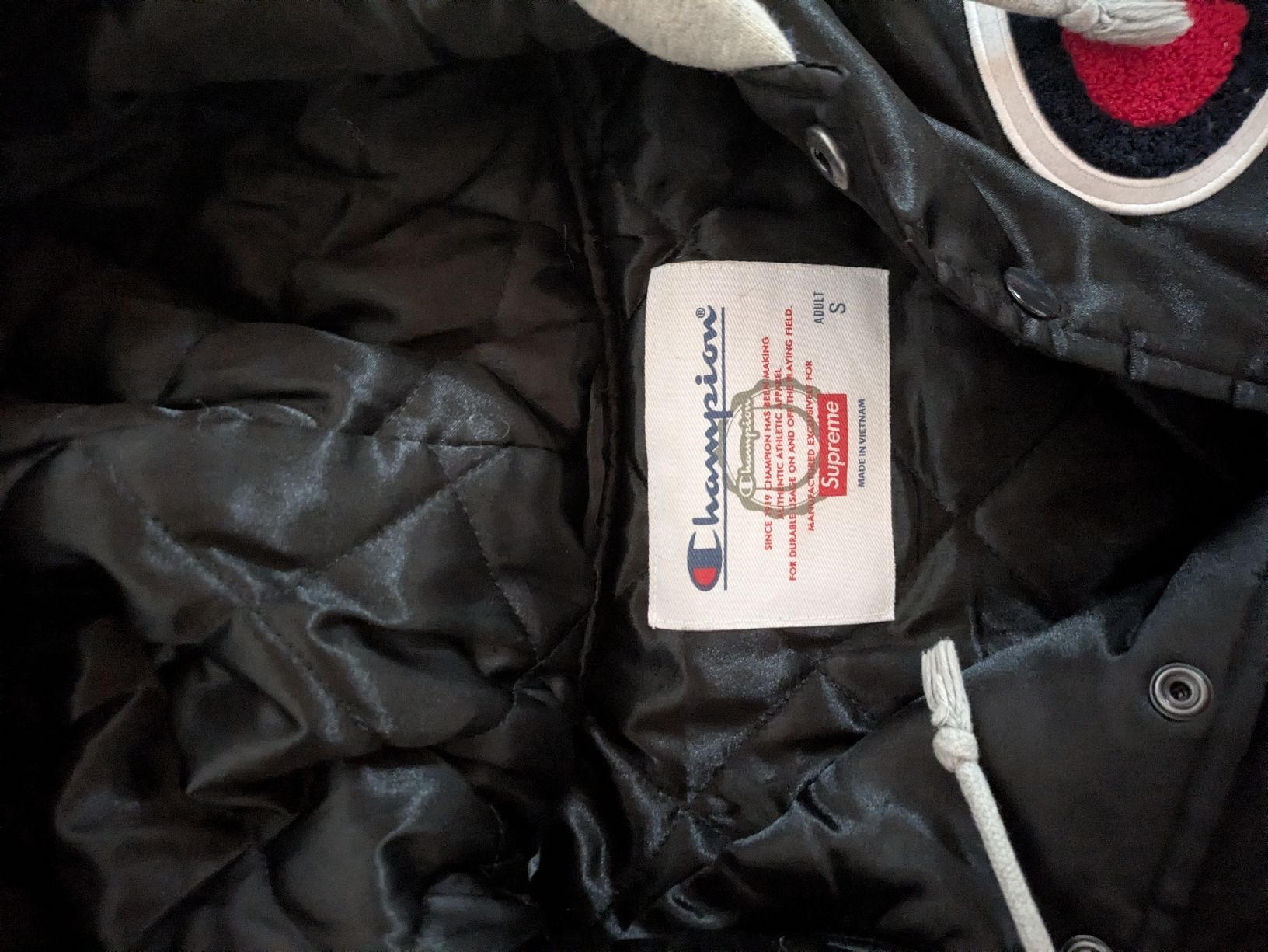 Supreme Giacche: Veste Champion x Supreme – Usato da Tramelan venduto da cat_67zv 2