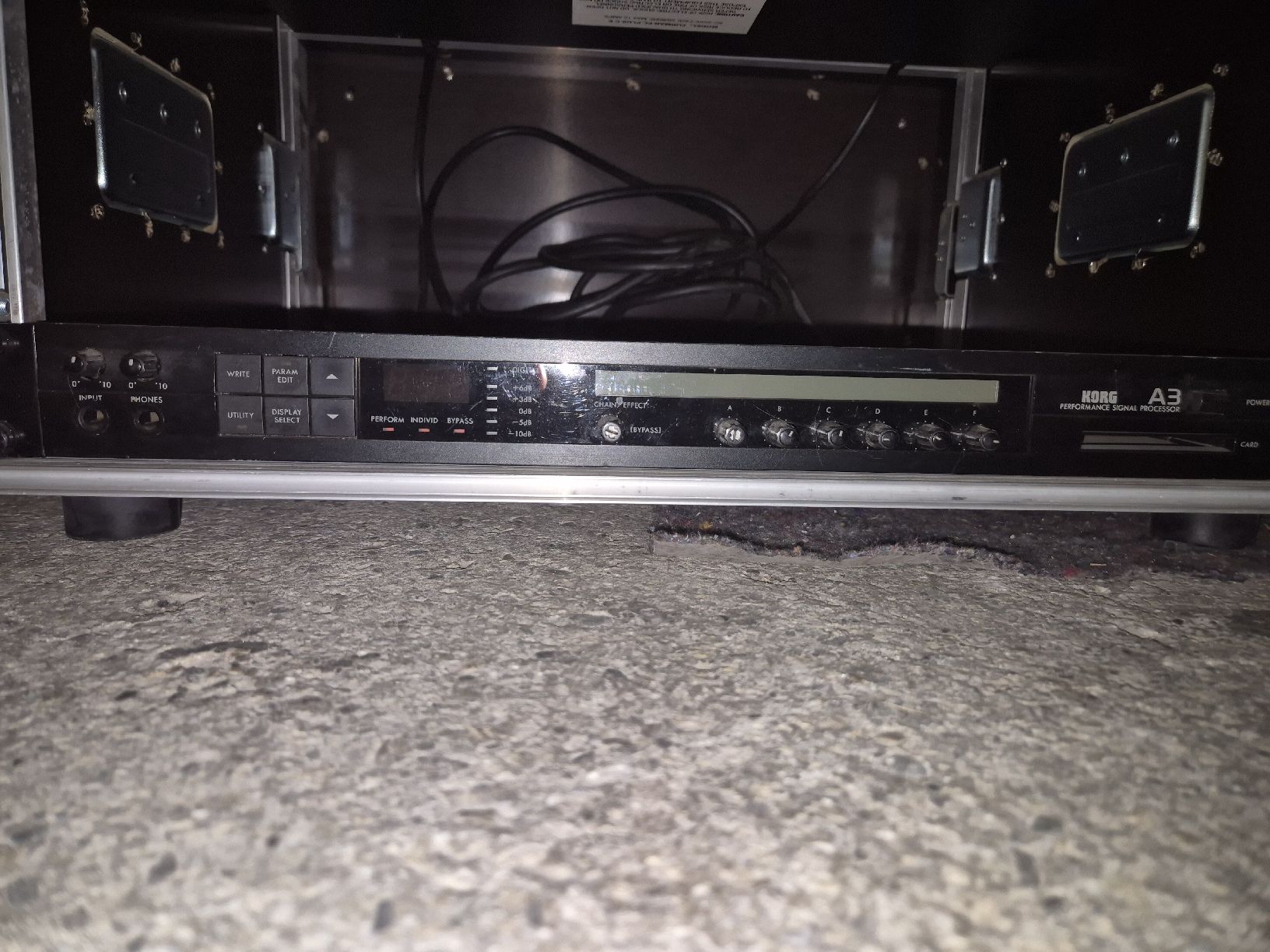 Korg Strumenti musicali: Korg A3 Performance Signal Processor - Vintage Rack Unit! – Usato da Yverdon-les-Bains venduto da Dormondm