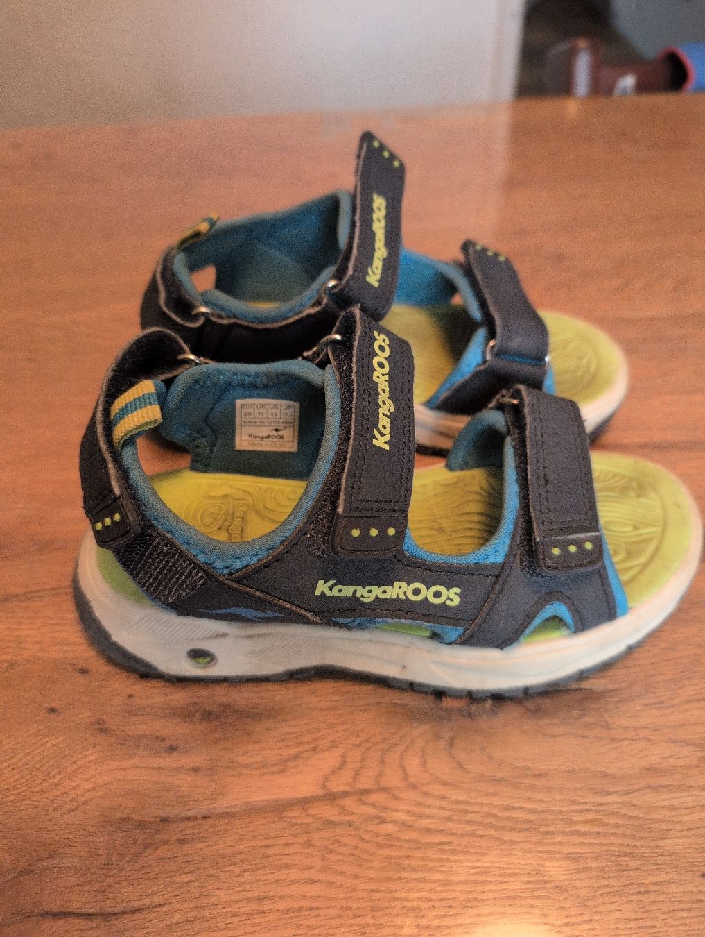 Scarpe per ragazzi: Kangaroos Kindersandale, Gr. 29 – Usato da Affoltern am Albis venduto da cke_yf77