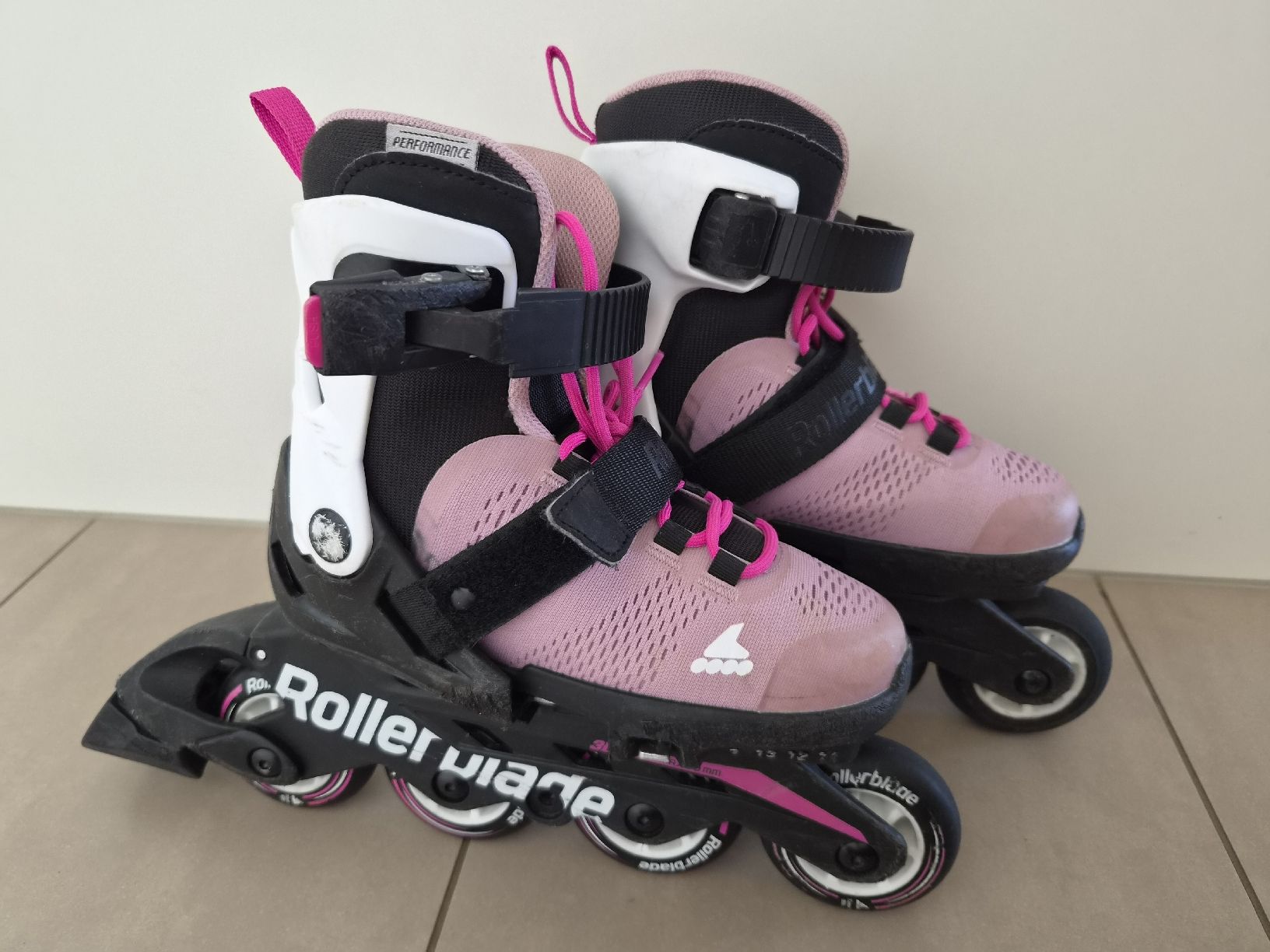 Inline-Skating & Rollschuhe: Rollerblade Microblade Kinder 26 - 32 – Gebraucht aus Sulgen von Rayx1