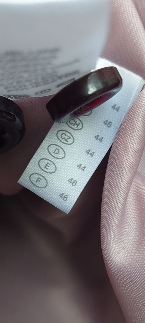 C&A Giacche: Damen Blazer Grösse 44 – Nuovo (secondo la descrizione) da Rütihof venduto da cla_v8dy 7