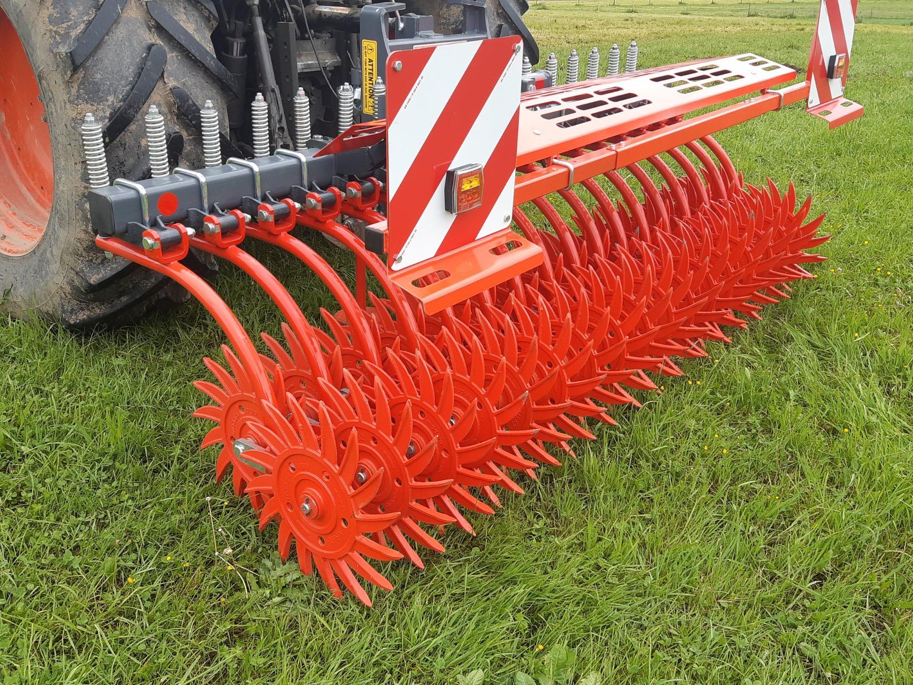 Traktoren: 3m Madara Rotorhacke – Neu (gemäss Beschreibung) aus Grosswangen von claas-jaguar 2