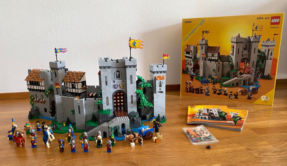 LEGO Icons 10305 Burg der Löwenritter Castle Ritter kpl. (Gebraucht) in ...