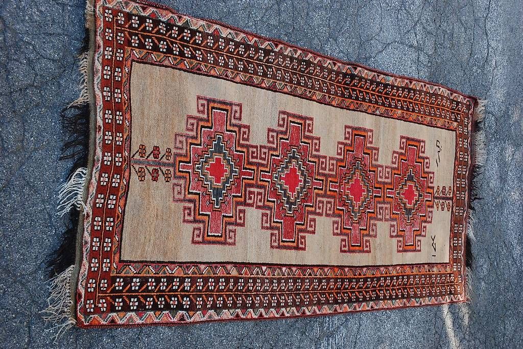 Tappeti: Tapis nomade – Usato da La Chaux-de-Fonds venduto da loba2