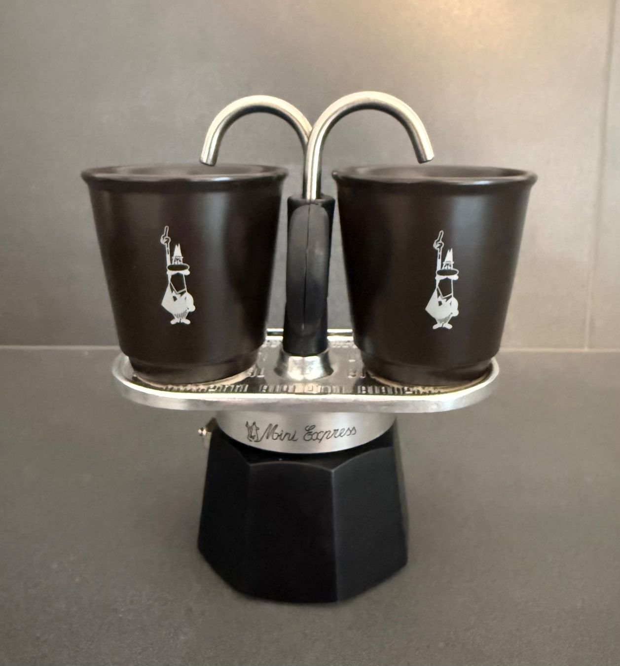 Bialetti Macchine per caffè & Macchine per espresso: Bialetti Espressokocher Mini Express Alu + Induction – Usato da Contone venduto da Chaos76 1