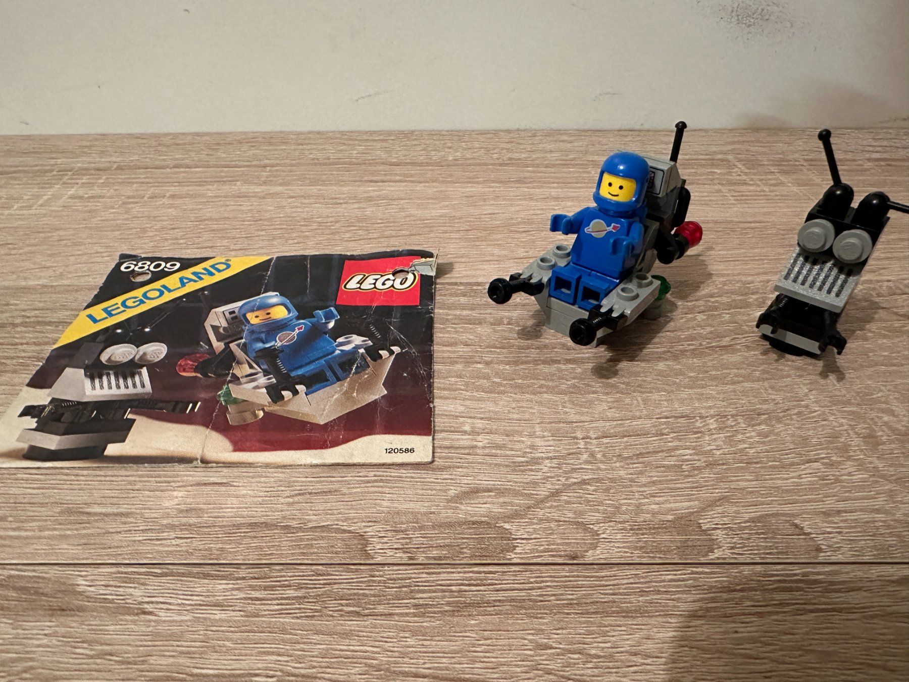 Legoland Kit di costruzioni: LEGO Space 6809 XT-5 and Droid – Usato da Basel venduto da Don-Angel