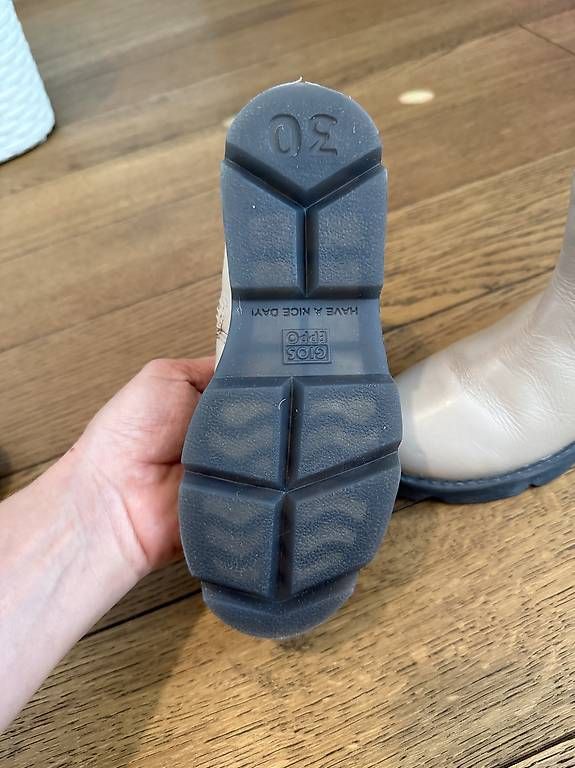 Scarpe per ragazze: Lederstiefelette Grösse 30 – Usato da Mülligen venduto da and_djv9 1