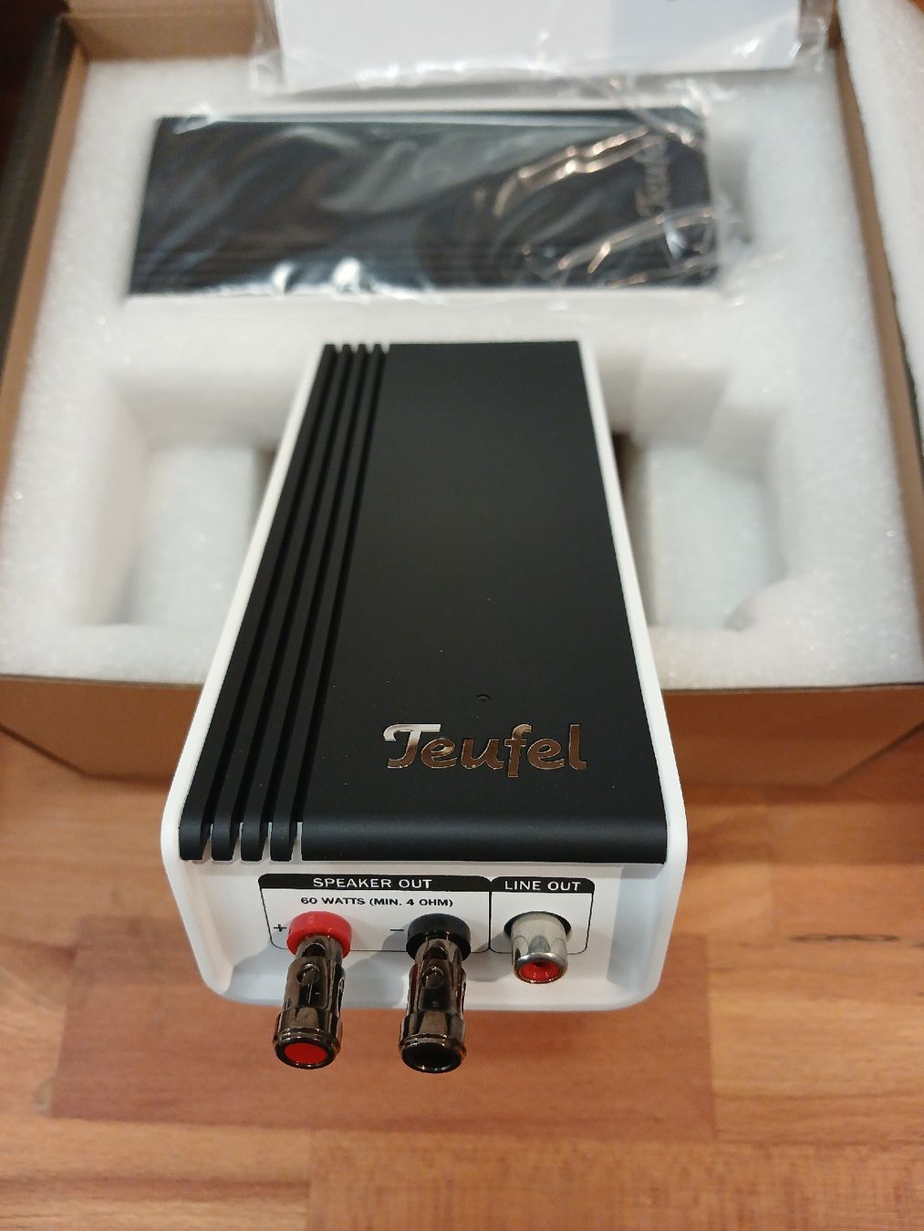 Teufel Home Cinema: Teufel Wireless Rearstation NEU – Nuovo e nell'imballaggio originale da Gwatt (Thun) venduto da Sebirt 5