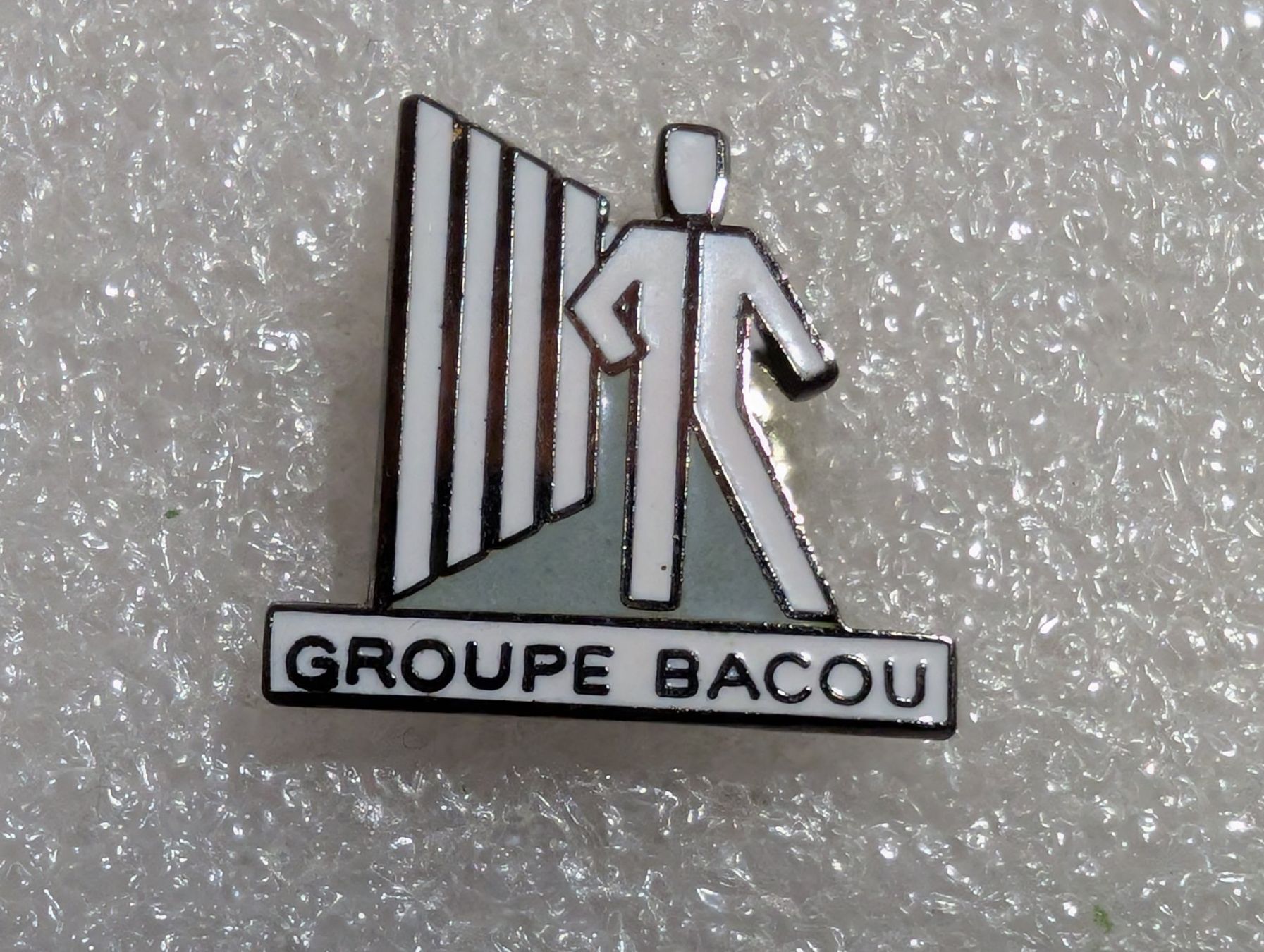 Placchette & Badge: Ansteckpin 281: Groupe Bacou – Usato da Oppligen venduto da Pin-Fall-Shop