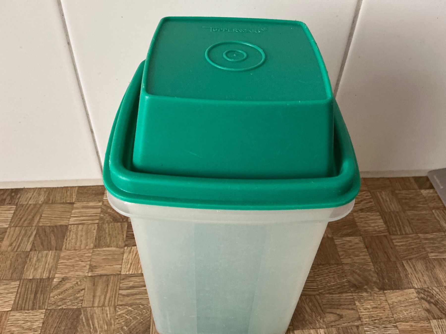 Tupperware Contenitori & Simili: Tupperware   Gurkenheber – Usato da Birmensdorf ZH venduto da Hilhan 1