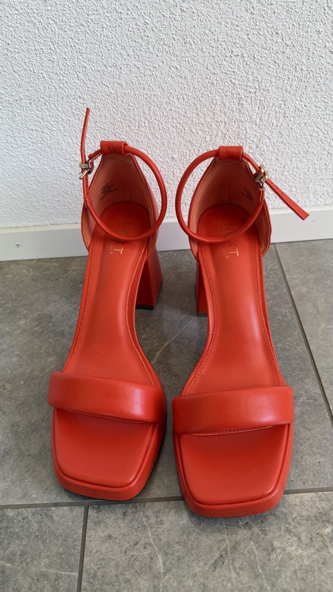 Scarpe da donna: Next Forever Comfort Platform Sandals – Nuovo (secondo la descrizione) da Zug venduto da SpringCleaning99