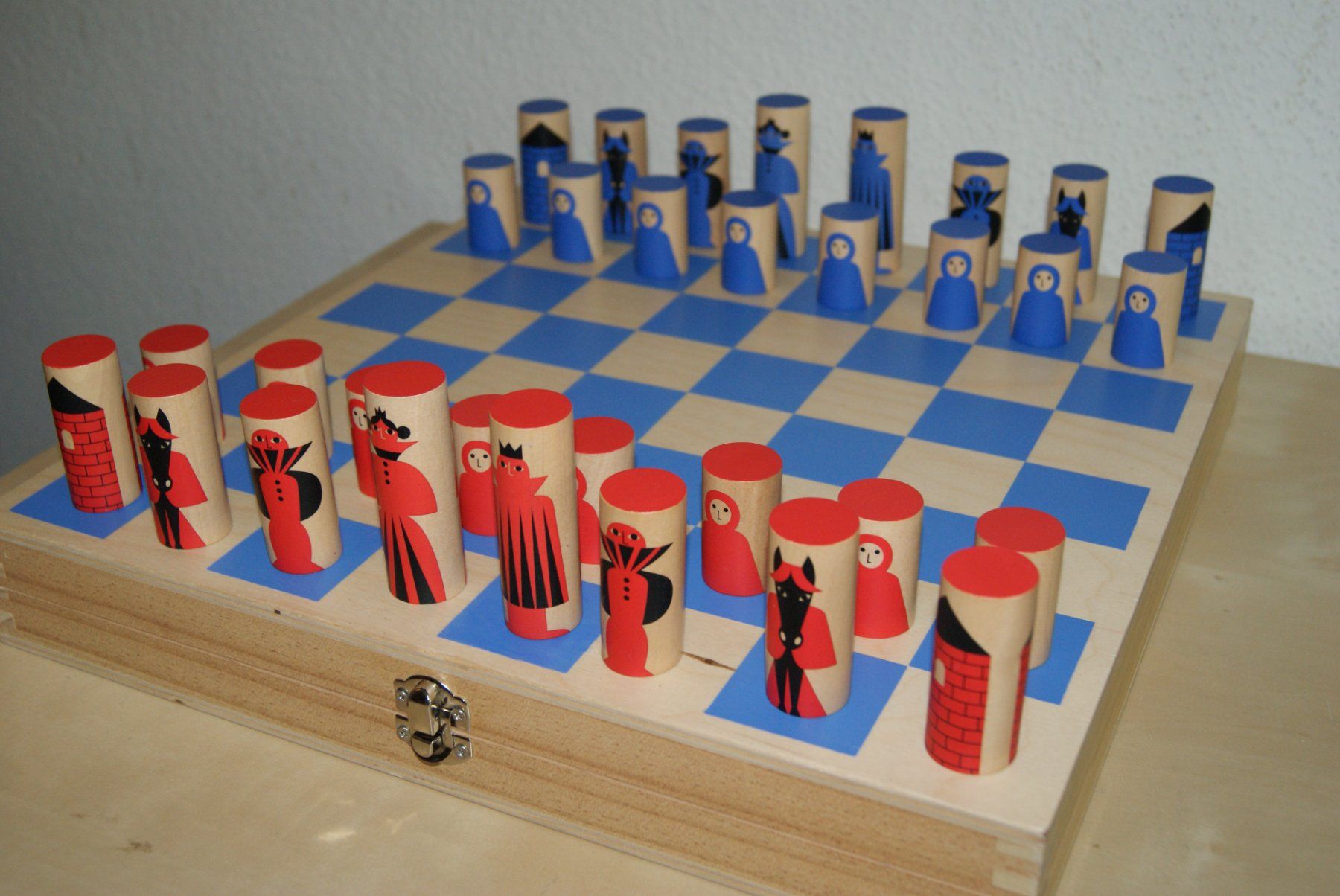 Giochi: Schachbrett-Box mit Staunton Figuren / Plus – Usato da Zürich venduto da Widi1 9