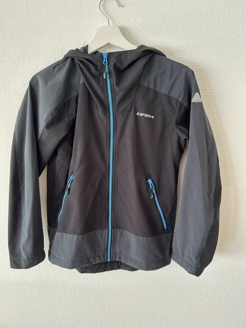 Jacken: Leichte Regenjacke – Gebraucht aus Eschlikon TG von Boog1