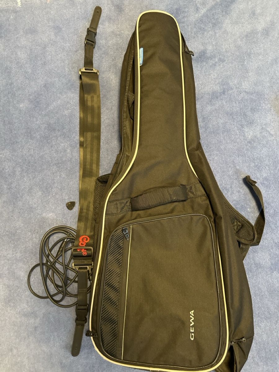 Squier Strumenti musicali: Squier Stratocaster E-Gitarre inkl. Tragetasche – Usato da Othmarsingen venduto da Darija7 4