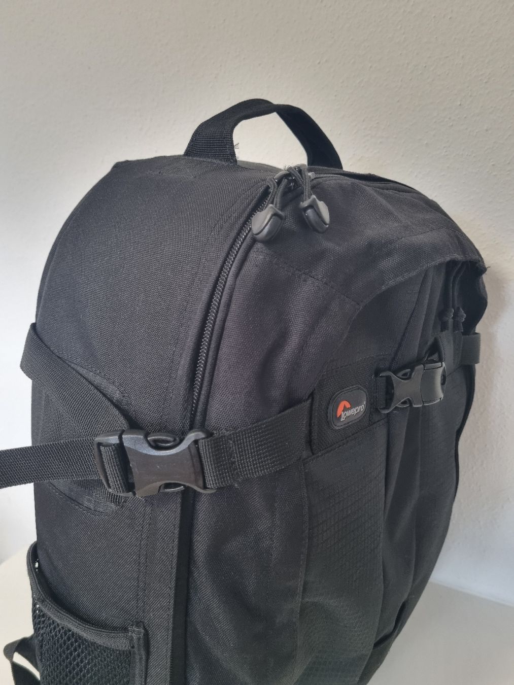 Lowepro Zaini: Fotorucksack Lowepro Pro Runner 300 AW – Nuovo (secondo la descrizione) da Rhäzüns venduto da D-VA 4