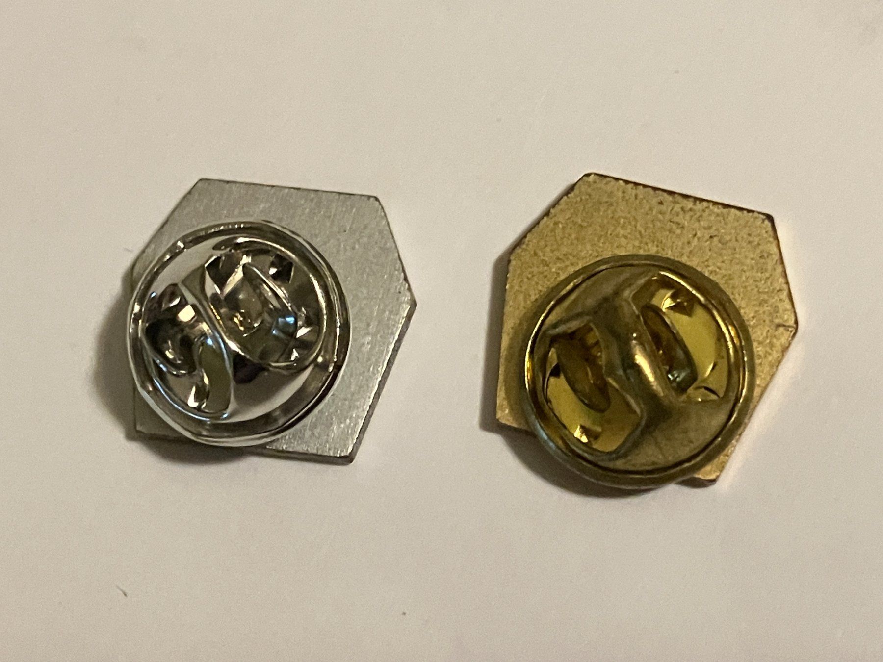Plaquettes & Badges: 2 Pin Schützenabzeichen – D'occasion à Basel par djwwpp 1