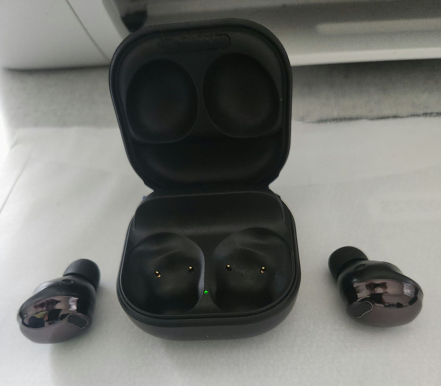 Samsung Cuffie: Samsung galaxy earbuds – Nuovo (secondo la descrizione) da schlieren venduto da allemann007 3