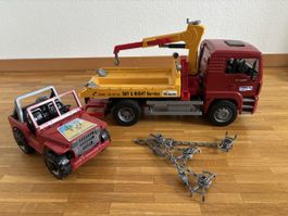 Camion Grue dépanneuse & 4x4 Bruder Man