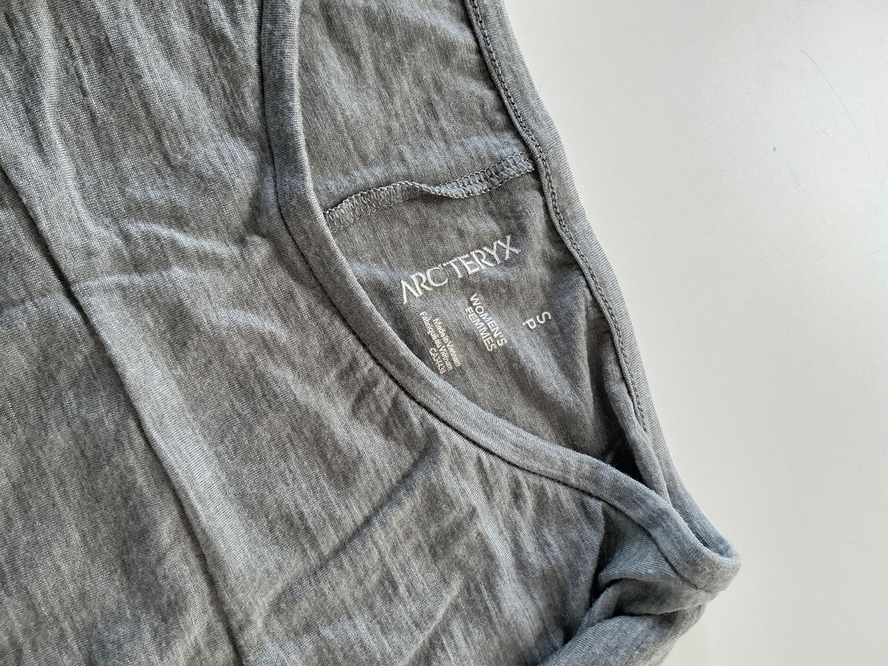 Arcteryx T-shirt: Wollshirt Arcteryx Gr S – Usato da Neuenkirch venduto da Panamericana 1