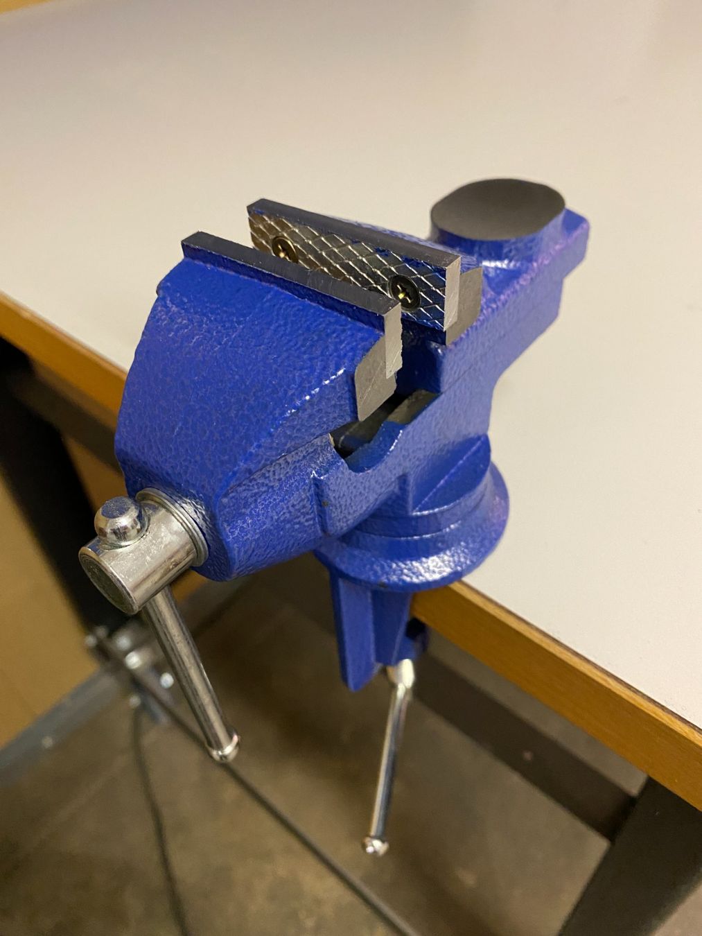 Tutti gli attrezzi: Schraubstock 50 mm – Usato da Schönenbuch venduto da Laubfrosch05