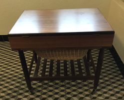 Meuble de couture vintage Danois d’ Ejvind.A.Johanson 1960