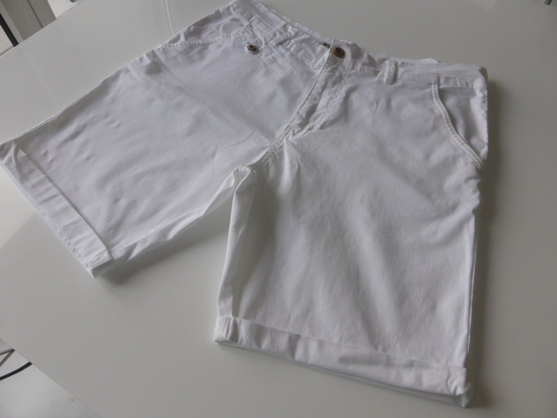 Pantaloni: Herren Shorts weiss Gr. M – Nuovo (secondo la descrizione) da Trimmis venduto da bergamo10 3