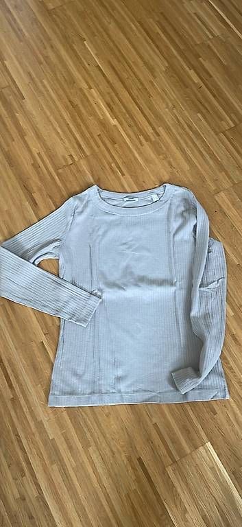 Pullover & Sweatshirts: Diverse Pullover – Gebraucht aus Uetikon am See von boby69 4