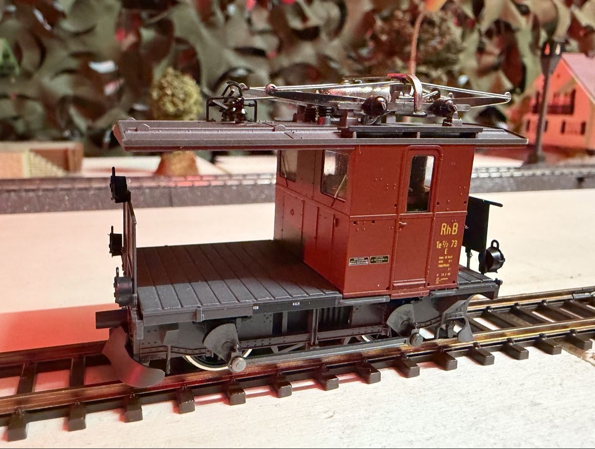Bemo Modellini di ferrovie: Bemo 1270.103 RhB Traktor Te2/2 H0m – Usato da Bauma venduto da Shotgunmann 1