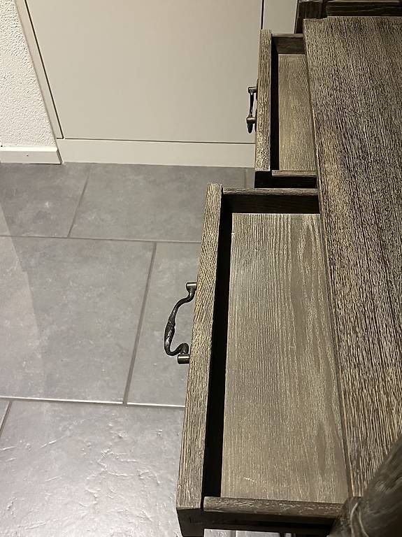 Commodes: Console table  – D'occasion à Rüschlikon par CourtneyM 2