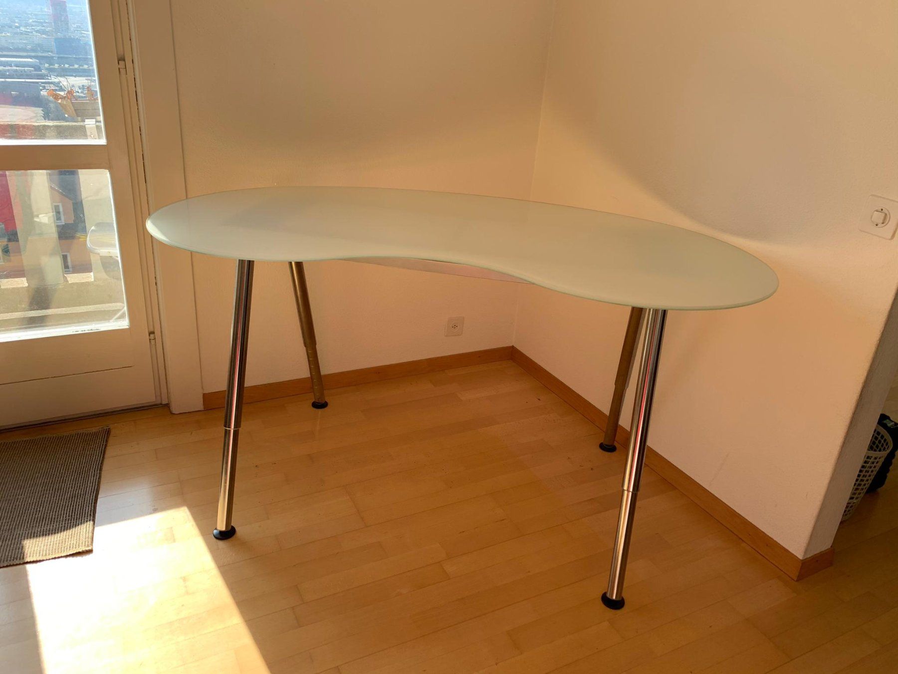 Ikea Scrivanie: Bürotisch Galant Schreibtisch Glas Design – Usato da Jona venduto da Matse7 2