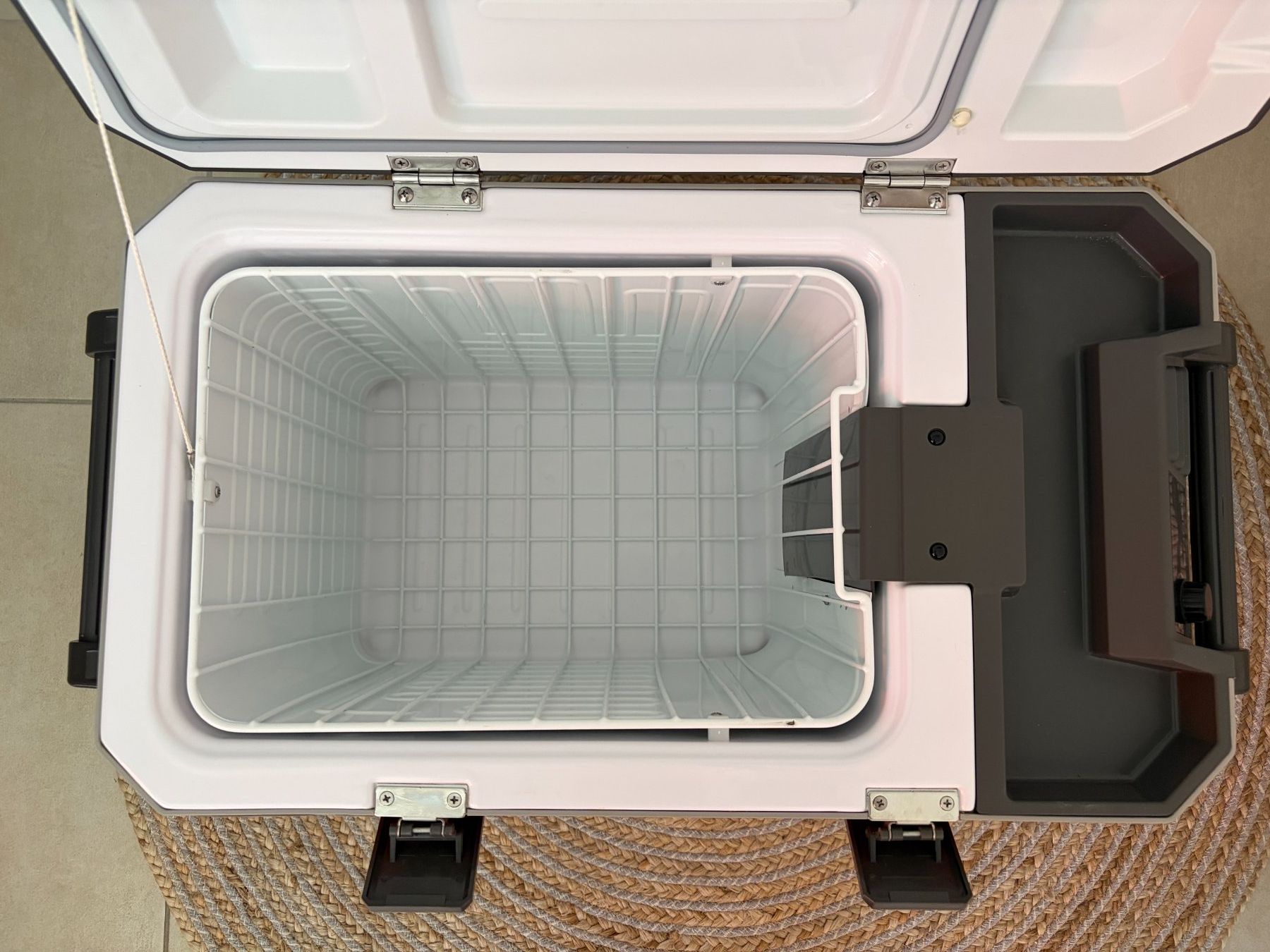 Frigoriferi: Frigo Engel MR040 - Réfrigérateur portable – Usato da Tavannes venduto da Jupaps 6